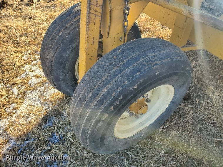 image for item HW9536 Elk Creek Welding PF24 hay bale feed wagon