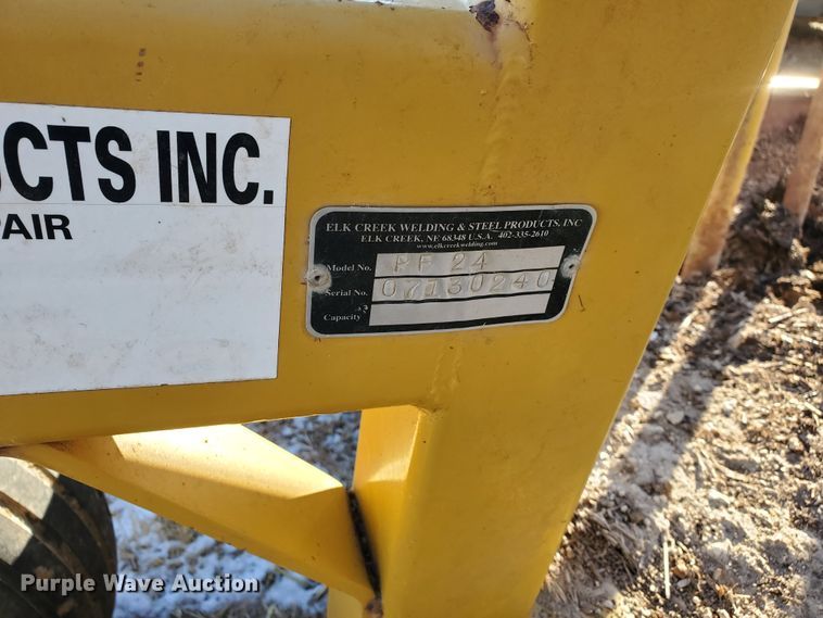 image for item HW9537 Elk Creek Welding PF24 hay bale feed wagon