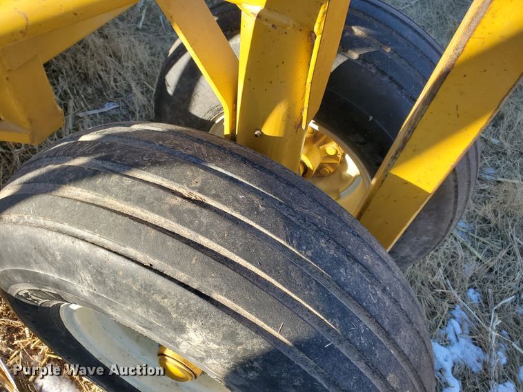 image for item HW9539 Elk Creek Welding PF24 hay bale feed wagon