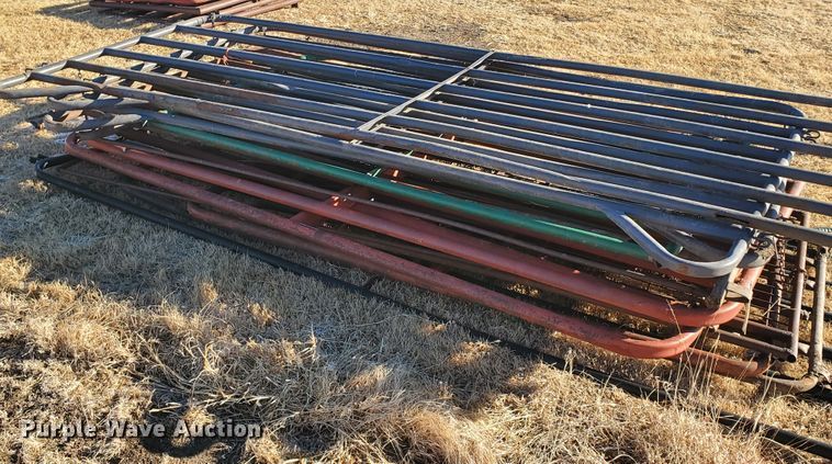 image for item HW9552 Livestock panels