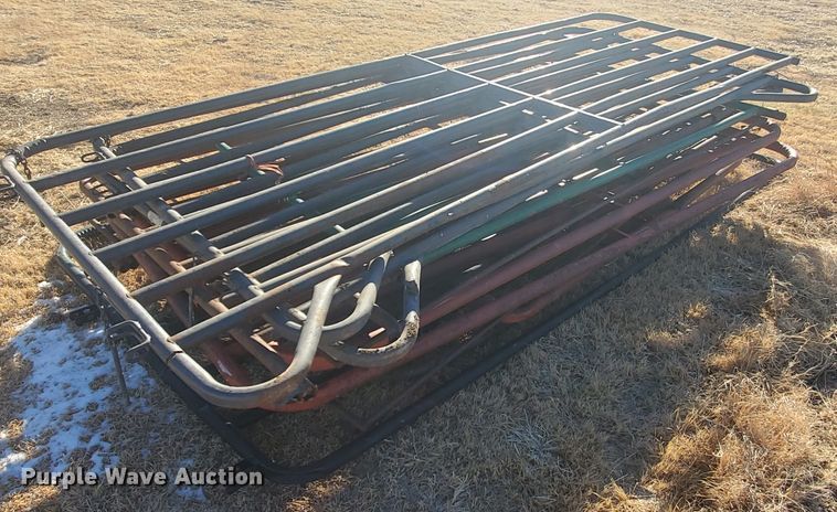 image for item HW9552 Livestock panels