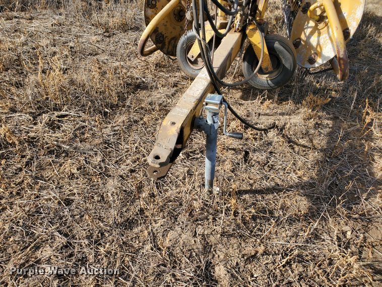 image for item HW9562 Vermeer R23 hay rake