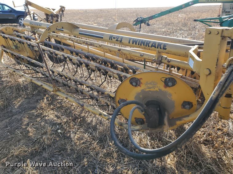 image for item HW9562 Vermeer R23 hay rake