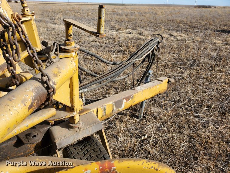 image for item HW9562 Vermeer R23 hay rake