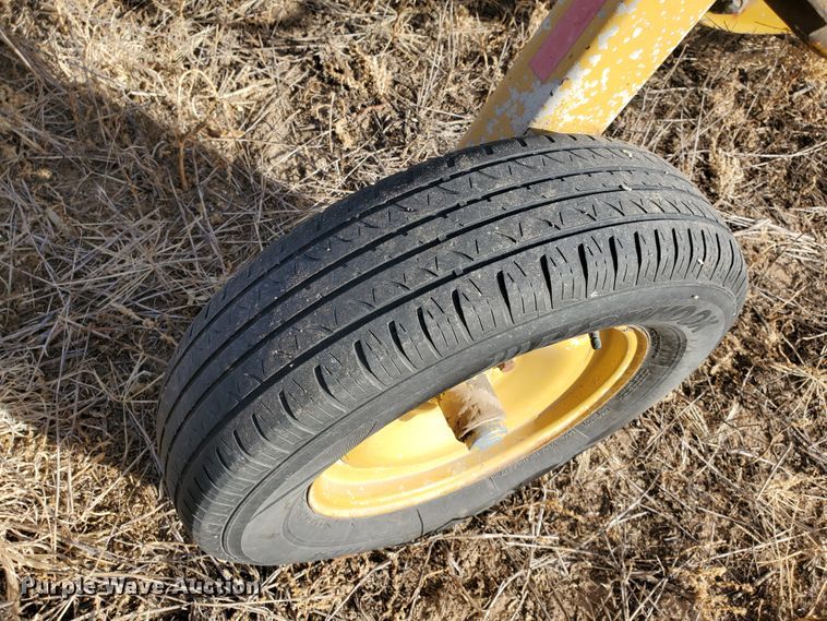 image for item HW9562 Vermeer R23 hay rake