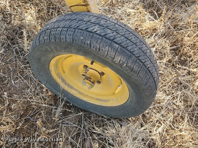 image for item HW9562 Vermeer R23 hay rake