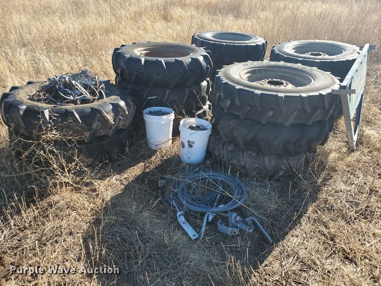 image for item HW9576 Valley 8000 irrigation pivot