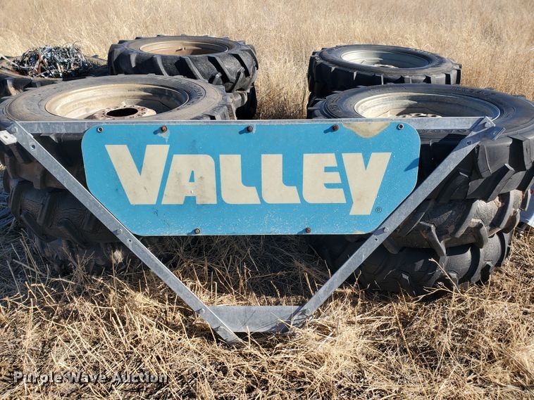 image for item HW9576 Valley 8000 irrigation pivot