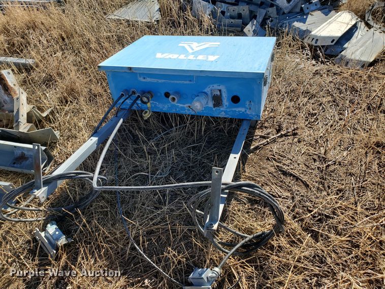 image for item HW9576 Valley 8000 irrigation pivot