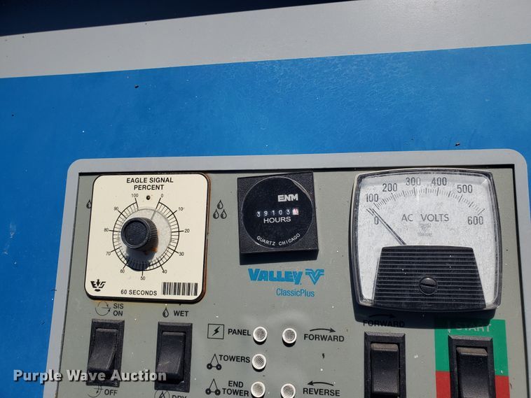 image for item HW9576 Valley 8000 irrigation pivot