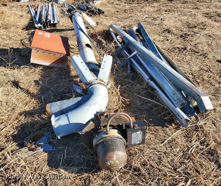 image for item HW9578 Valley 6000 irrigation pivot