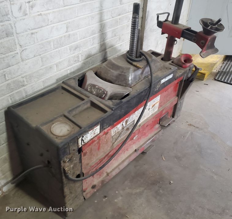 image for item HW9580 Coats 4050A tire machine