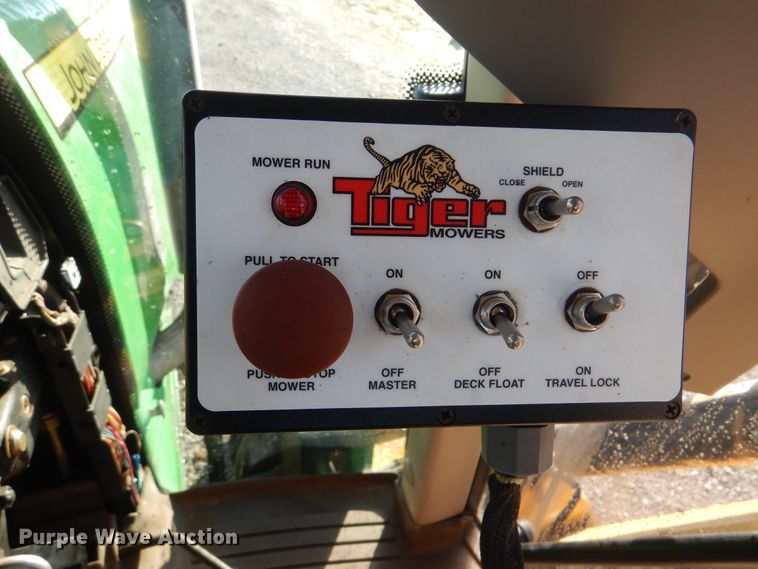 image for item HX9052 2009 John Deere 6430  MFWD tractor