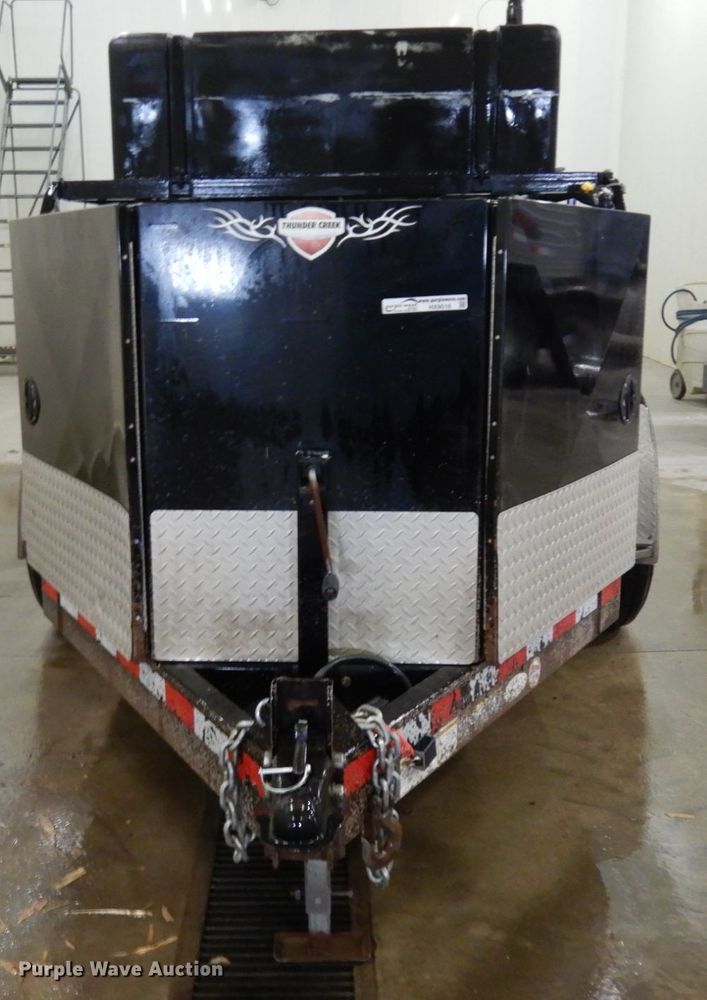 image for item HX9516 2013 Thunder Creek fuel tank trailer