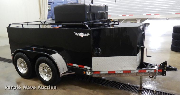image for item HX9516 2013 Thunder Creek fuel tank trailer