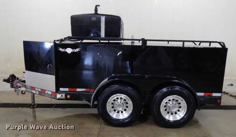 image for item HX9516 2013 Thunder Creek fuel tank trailer