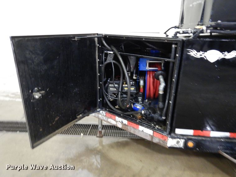 image for item HX9516 2013 Thunder Creek fuel tank trailer