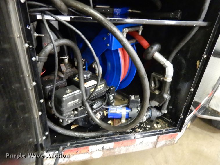 image for item HX9516 2013 Thunder Creek fuel tank trailer