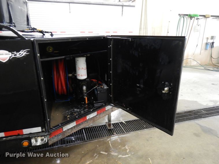 image for item HX9516 2013 Thunder Creek fuel tank trailer