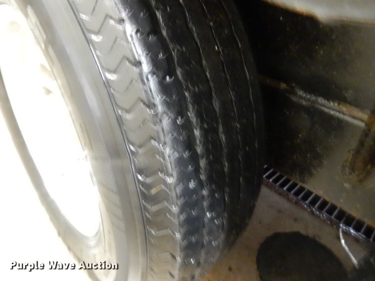 image for item HX9516 2013 Thunder Creek fuel tank trailer