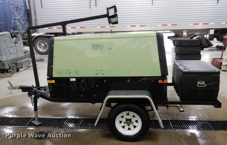 image for item HX9518 Sullair 185DPQJD  air compressor