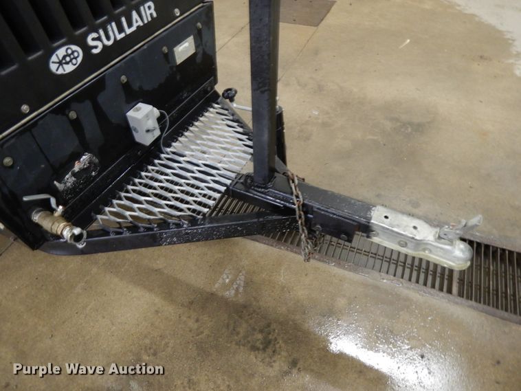 image for item HX9518 Sullair 185DPQJD  air compressor