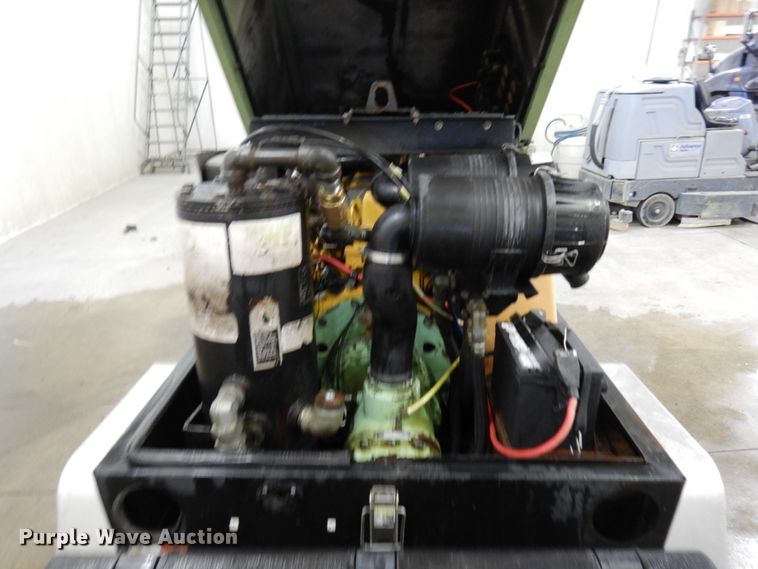 image for item HX9518 Sullair 185DPQJD  air compressor