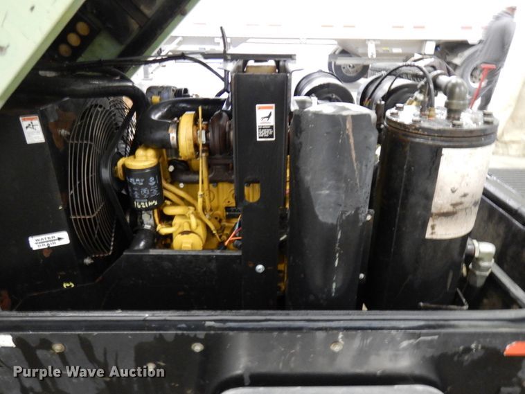 image for item HX9518 Sullair 185DPQJD  air compressor