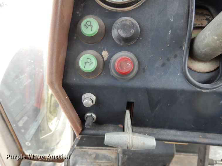 image for item HX9525 1985 Massey-Ferguson 3545  tractor