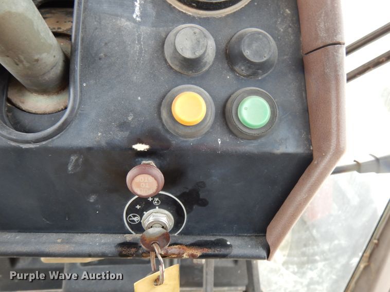 image for item HX9525 1985 Massey-Ferguson 3545  tractor