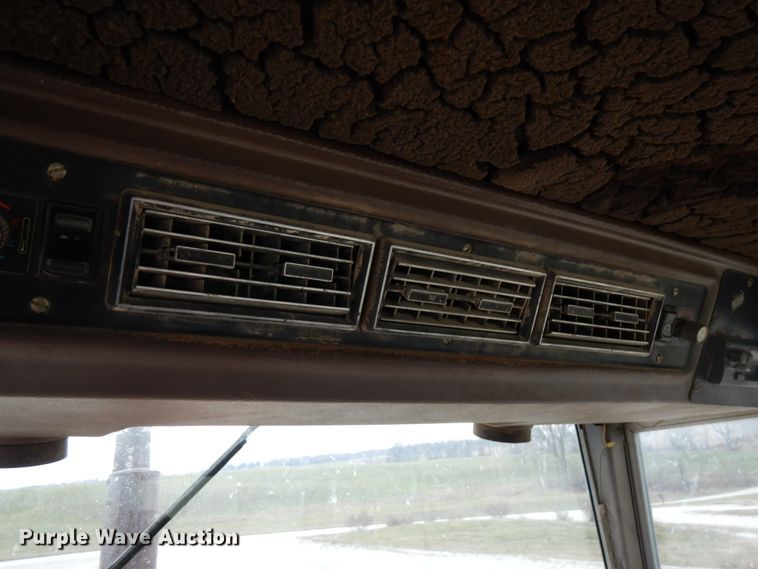 image for item HX9525 1985 Massey-Ferguson 3545  tractor