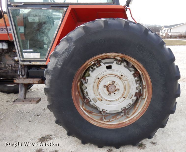 image for item HX9525 1985 Massey-Ferguson 3545  tractor