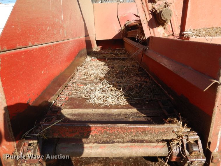 image for item IG9017 Kelly-Ryan Feed-R-Wagon feed wagon