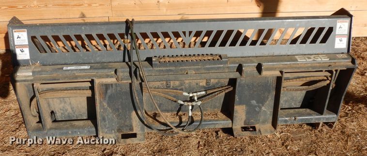 image for item IG9018 84"W skid steer bucket