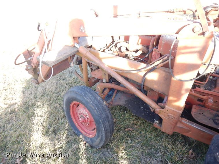 image for item IG9080 International Harvester 444  tractor