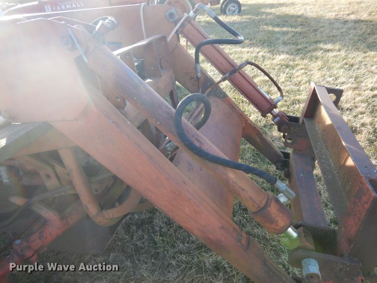 image for item IG9080 International Harvester 444  tractor