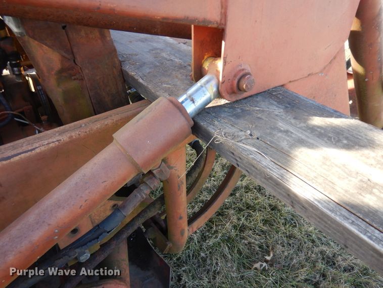 image for item IG9080 International Harvester 444  tractor