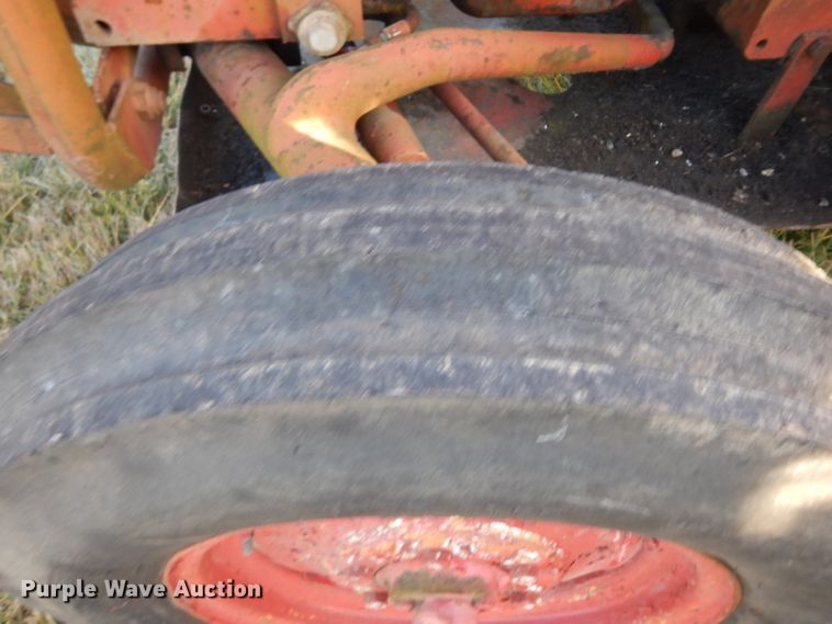 image for item IG9080 International Harvester 444  tractor