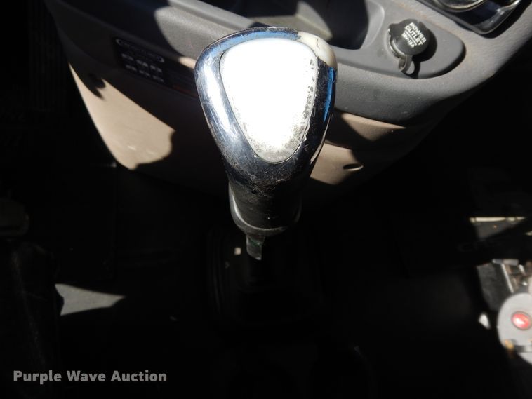 image for item DF6738 2009 Freightliner Cascadia  semi truck