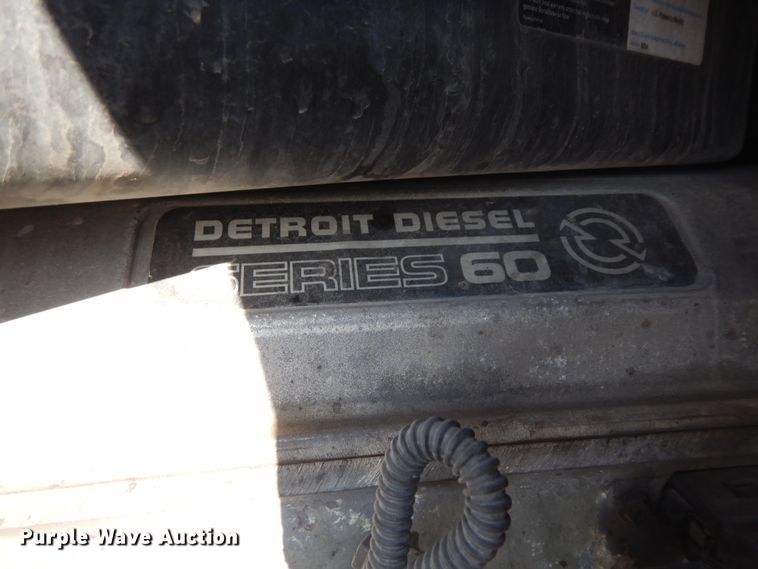 image for item DF6738 2009 Freightliner Cascadia  semi truck