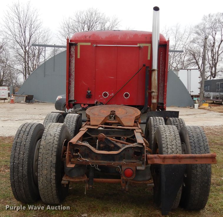 image for item DF6744 1991 Mack CH613  truck tractor