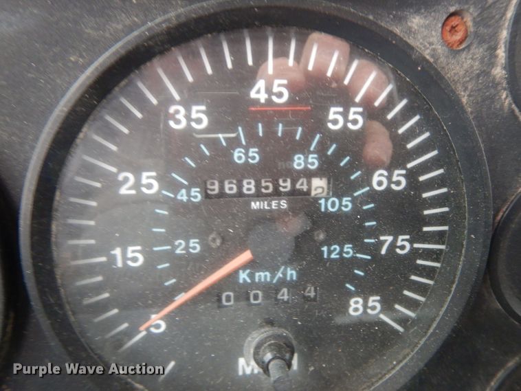 image for item DF6744 1991 Mack CH613  truck tractor