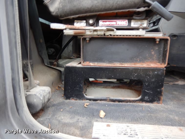 image for item DF6744 1991 Mack CH613  truck tractor