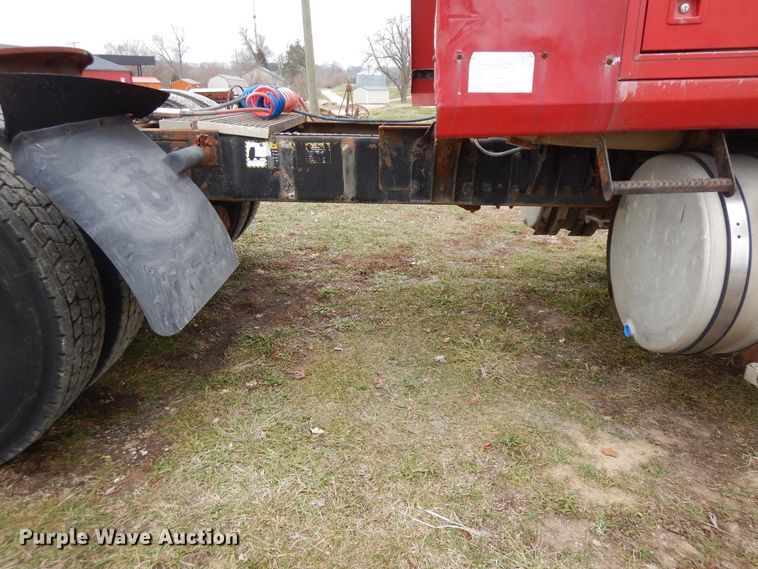 image for item DF6744 1991 Mack CH613  truck tractor