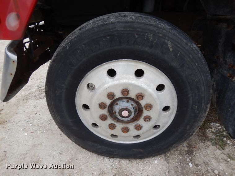 image for item DF6744 1991 Mack CH613  truck tractor