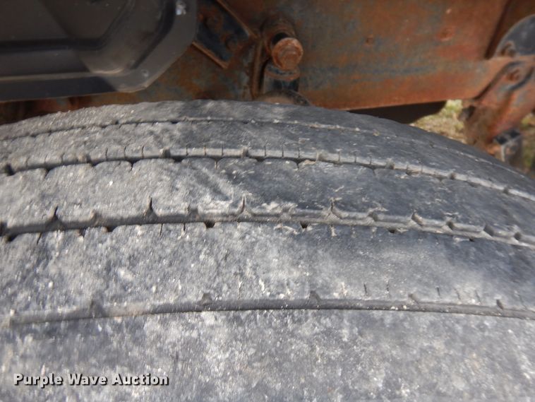 image for item DF6744 1991 Mack CH613  truck tractor