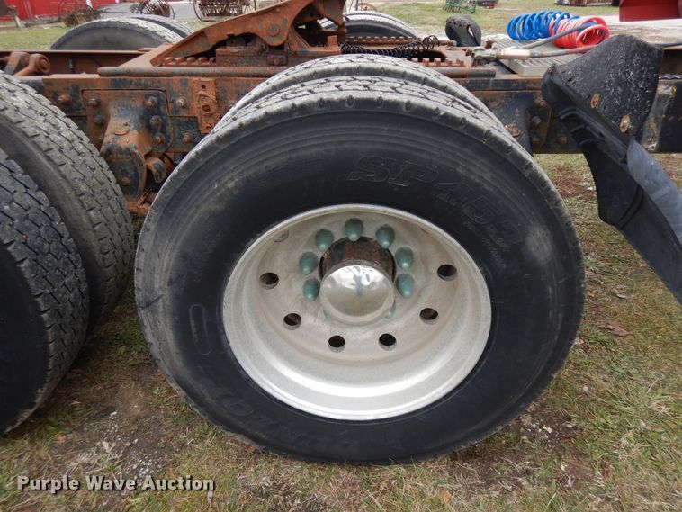 image for item DF6744 1991 Mack CH613  truck tractor