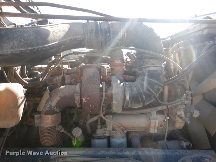 image for item DI1006 1988 Peterbilt 379  semi truck