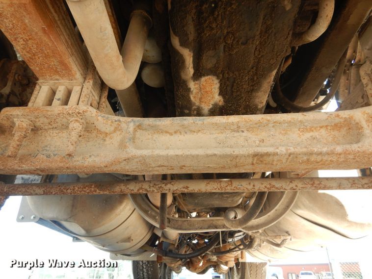 image for item DI1006 1988 Peterbilt 379  semi truck