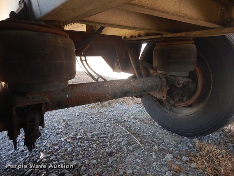 image for item DI1081 2006 Reitnouer Max Miser flatbed trailer